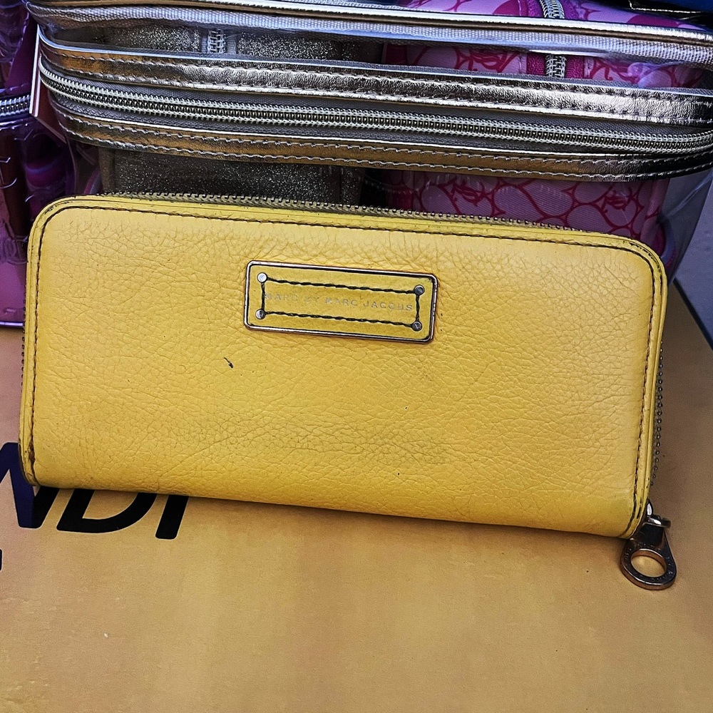 Marc Jacobs Classic Wallet Wristlet